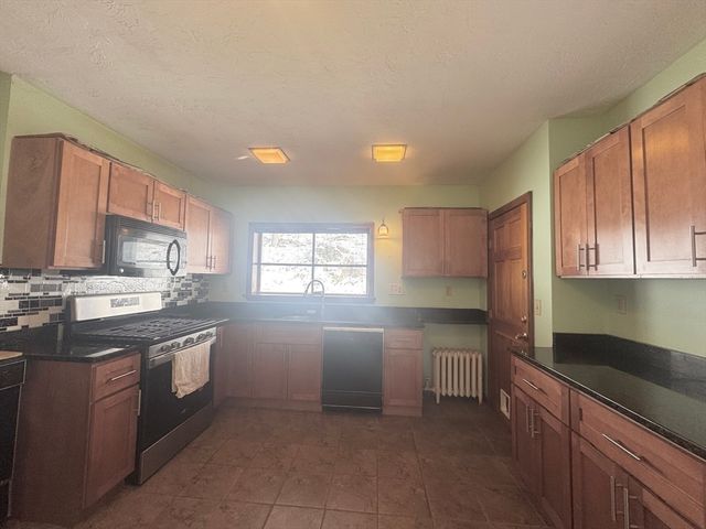 99 Westbourne Terracce 2, Brookline, MA 02446