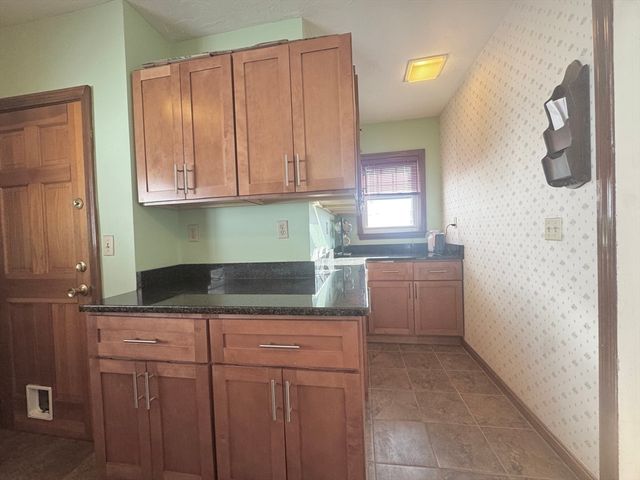 99 Westbourne Terracce 2, Brookline, MA 02446