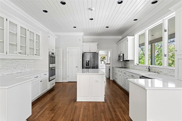 4209 Dunning LN, Austin, TX 78746