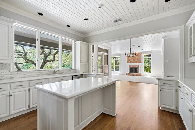 4209 Dunning LN, Austin, TX 78746