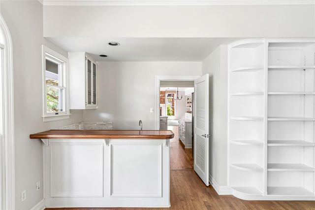 4209 Dunning LN, Austin, TX 78746