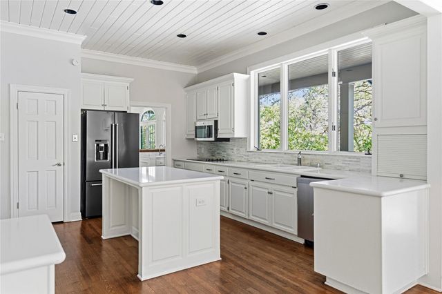 4209 Dunning LN, Austin, TX 78746
