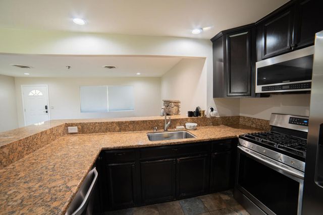 44470 Acacia Drive, Palm Desert, CA 92260