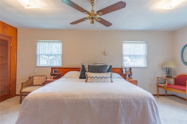 897 CR 454, Lake Panasoffkee, FL 33538