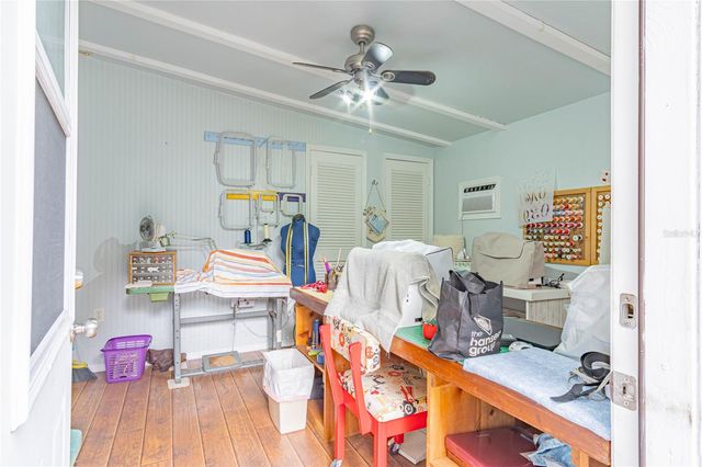 897 CR 454, Lake Panasoffkee, FL 33538