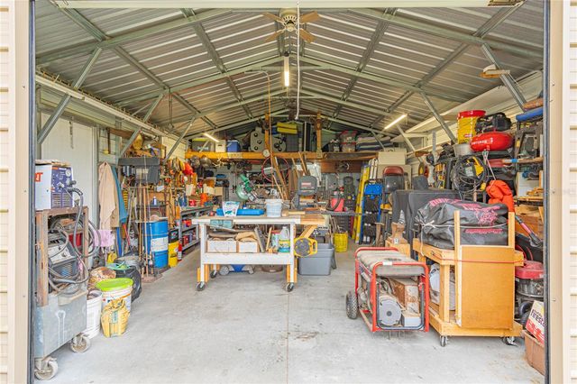 897 CR 454, Lake Panasoffkee, FL 33538