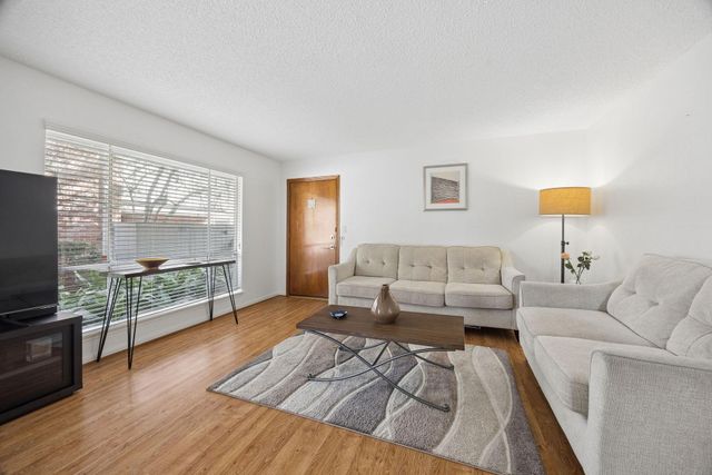 6456 Bayou Glen Road, Houston, TX 77057