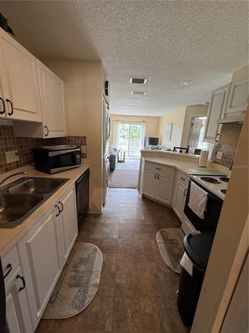 4457 W 45TH AVENUE 211, Bradenton, FL 34210