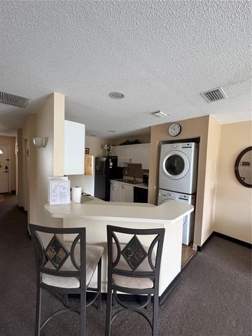 4457 W 45TH AVENUE 211, Bradenton, FL 34210