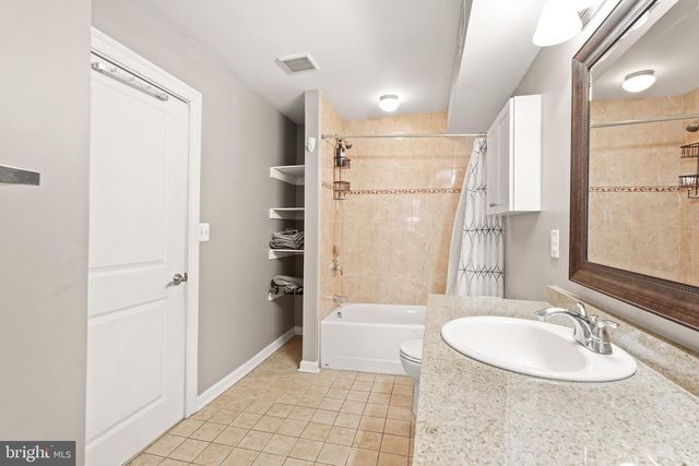 5013 THE ALAMEDA, Baltimore, MD 21239