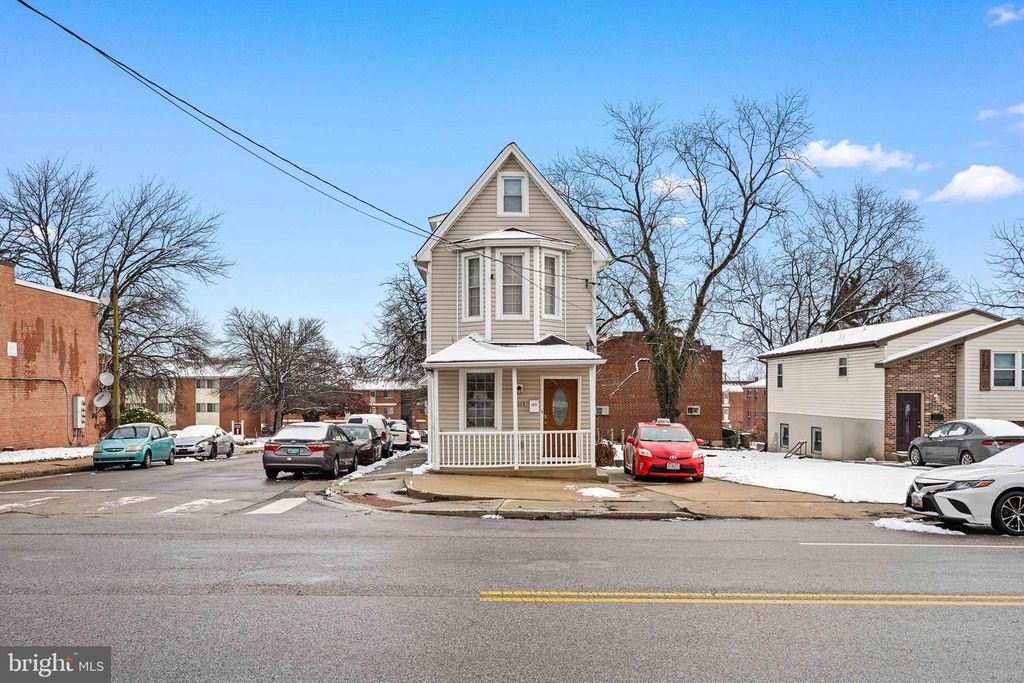 5013 THE ALAMEDA, Baltimore, MD 21239