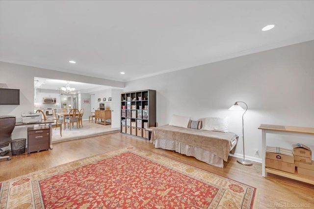 55767 Sandy Lane, Shelby Twp, MI 48316