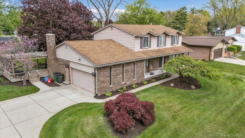 55767 Sandy Lane, Shelby Twp, MI 48316