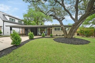 2306 Westoak DR, Austin, TX 78704