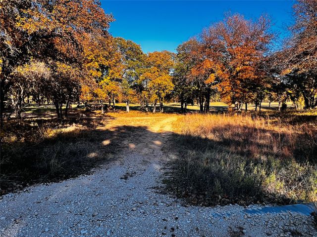 320 Rivercrest Drive, Nocona, TX 76255