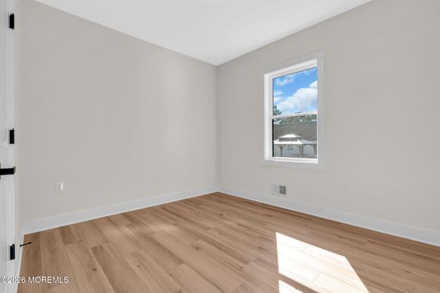 1924 Fifth Avenue, Toms River, NJ 08757