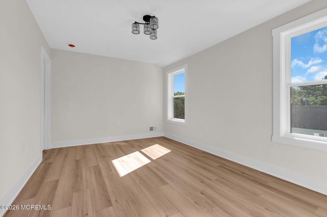 1924 Fifth Avenue, Toms River, NJ 08757