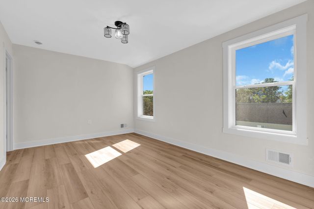 1924 Fifth Avenue, Toms River, NJ 08757