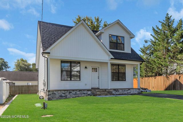 1924 Fifth Avenue, Toms River, NJ 08757