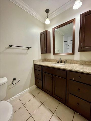 6112 E 112TH AVENUE, Temple Terrace, FL 33617
