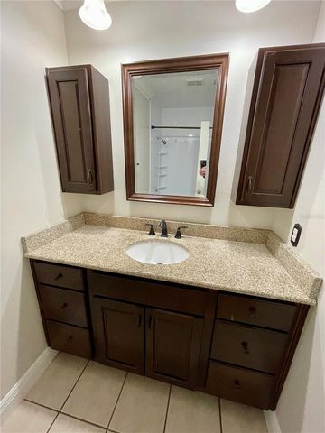 6112 E 112TH AVENUE, Temple Terrace, FL 33617