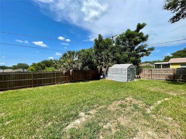6112 E 112TH AVENUE, Temple Terrace, FL 33617