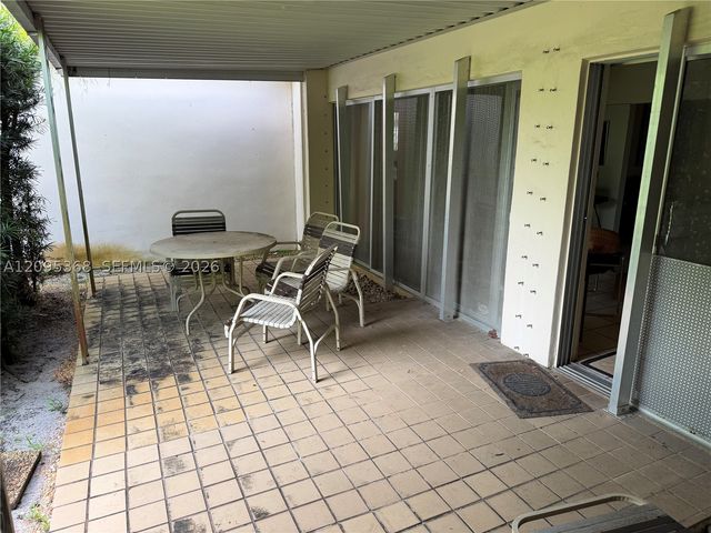 1819 N 51st Ave, Hollywood, FL 33021