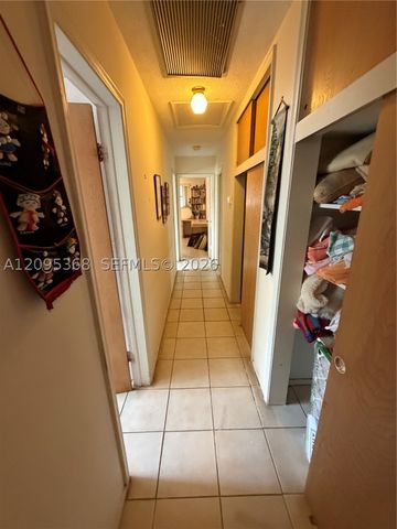 1819 N 51st Ave, Hollywood, FL 33021