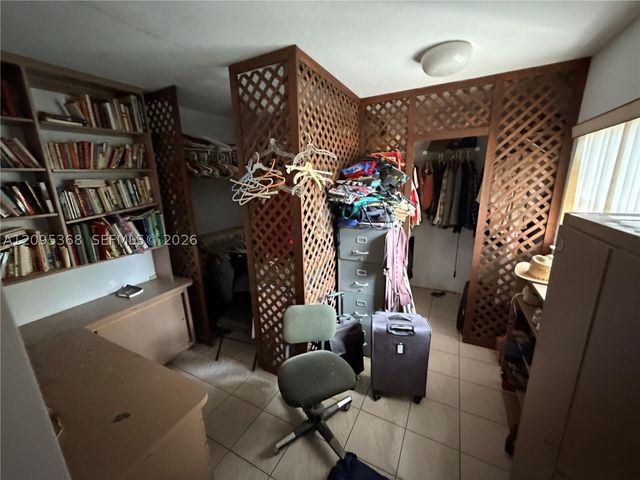 1819 N 51st Ave, Hollywood, FL 33021