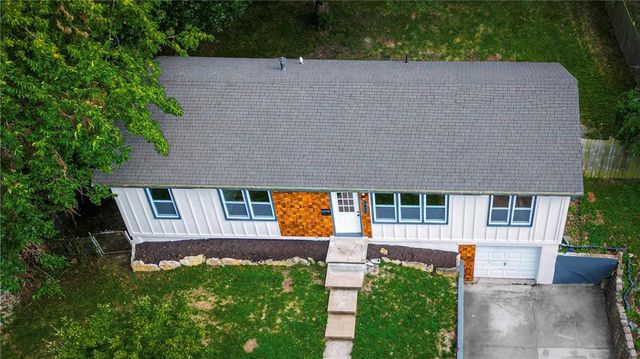 9425 E 67th Terrace, Raytown, MO 64133
