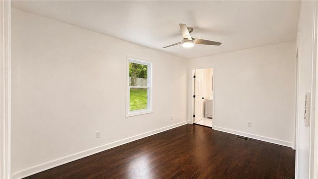9425 E 67th Terrace, Raytown, MO 64133
