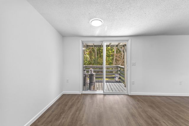 4037 Weston Dr, White House, TN 37188