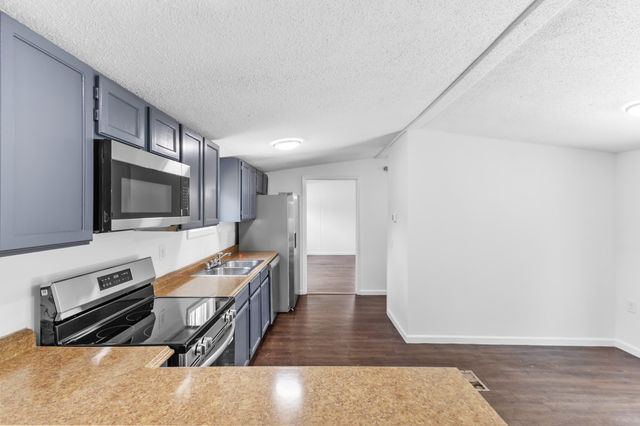 4037 Weston Dr, White House, TN 37188