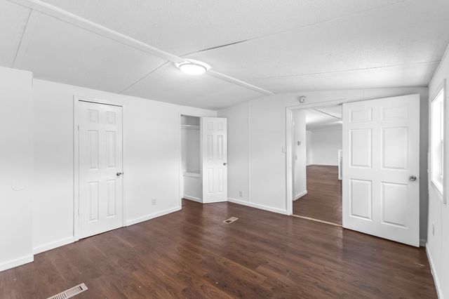 4037 Weston Dr, White House, TN 37188