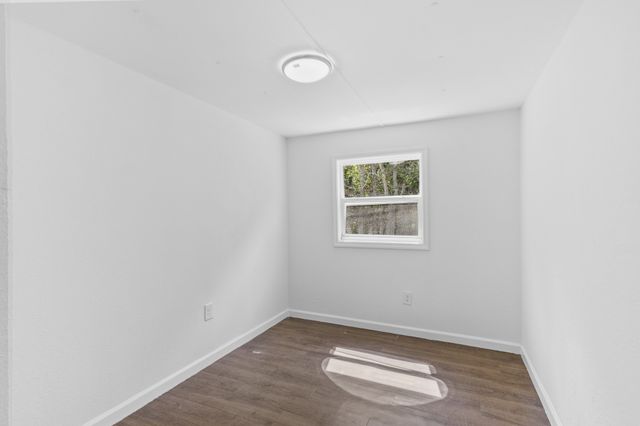 4037 Weston Dr, White House, TN 37188