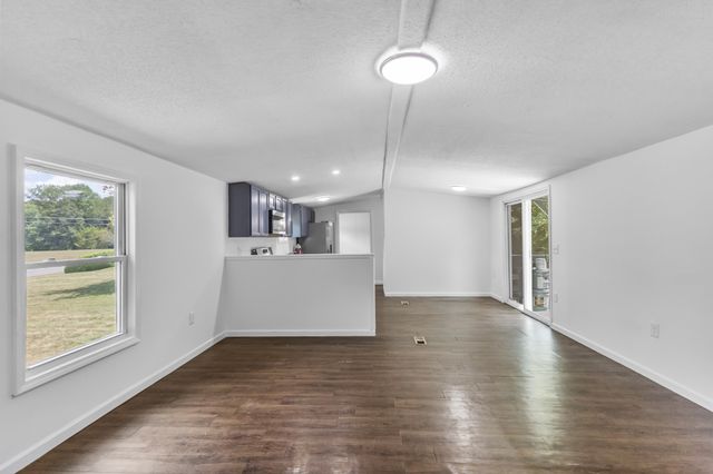 4037 Weston Dr, White House, TN 37188