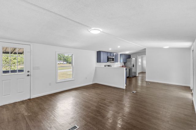 4037 Weston Dr, White House, TN 37188