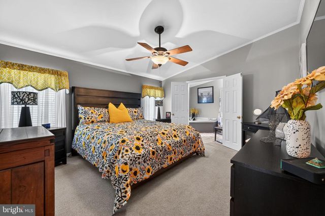 102 DAISY LN, Royersford, PA 19468