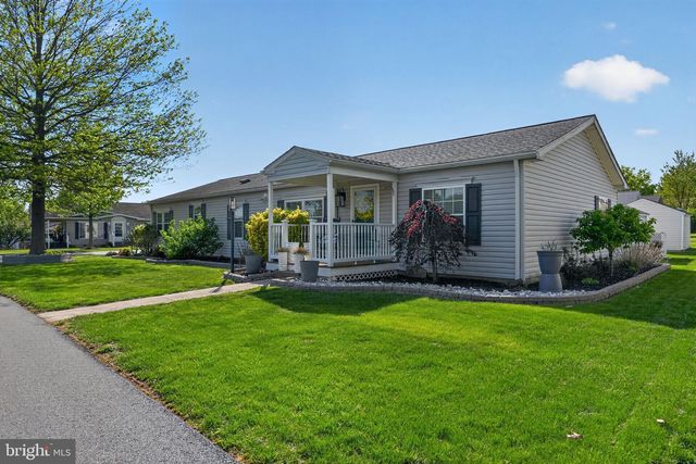 102 DAISY LN, Royersford, PA 19468