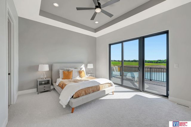 7948 S 43rd Street, Lincoln, NE 68516