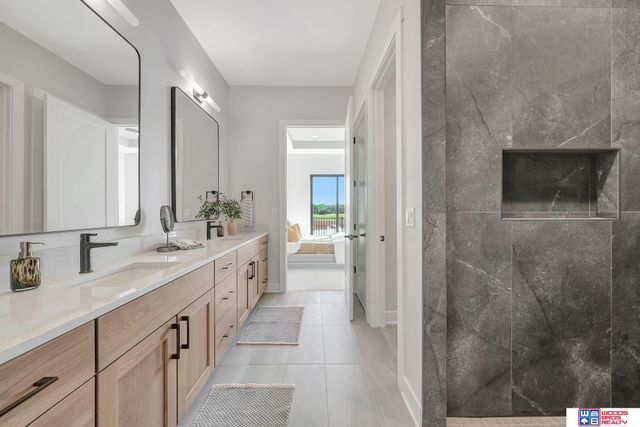 7948 S 43rd Street, Lincoln, NE 68516