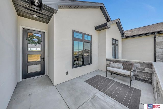 7948 S 43rd Street, Lincoln, NE 68516