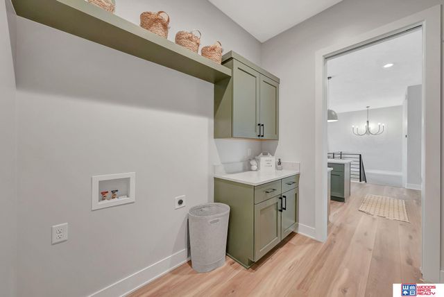 7948 S 43rd Street, Lincoln, NE 68516