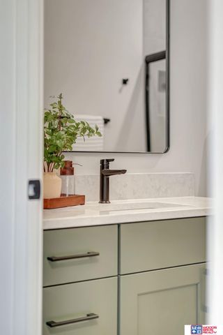 7948 S 43rd Street, Lincoln, NE 68516