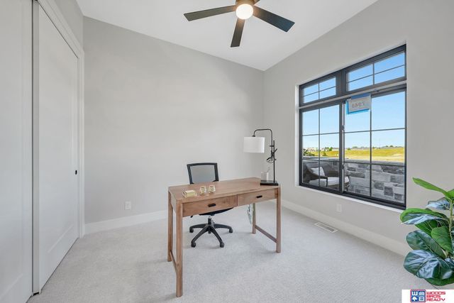 7948 S 43rd Street, Lincoln, NE 68516