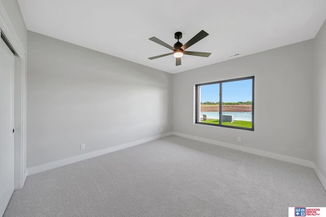 7948 S 43rd Street, Lincoln, NE 68516