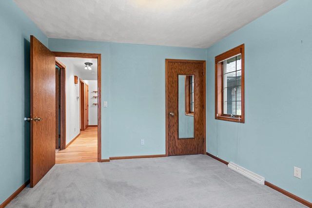 28 GREVES COURT, Appleton, WI 54914