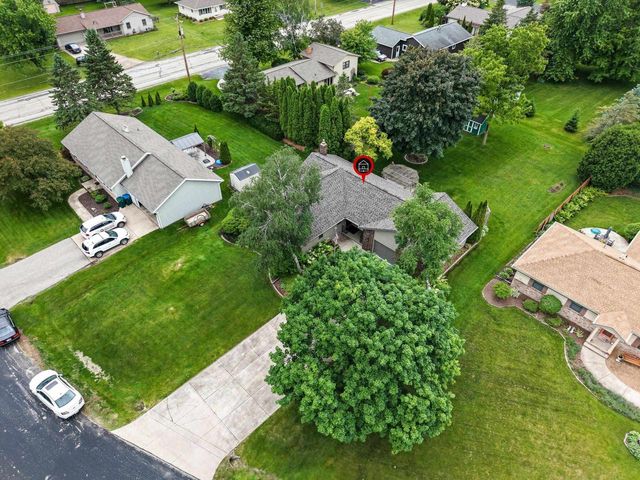 28 GREVES COURT, Appleton, WI 54914
