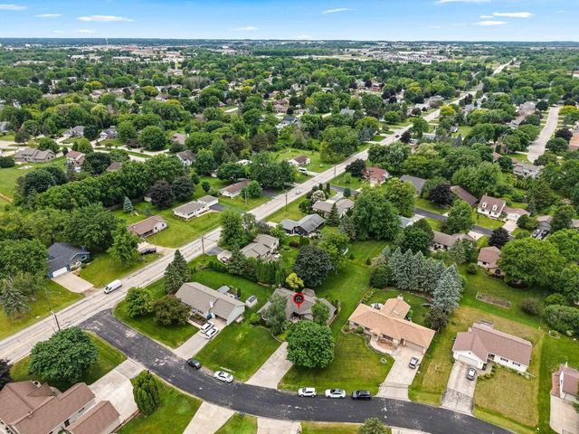 28 GREVES COURT, Appleton, WI 54914