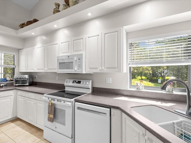 1462 SHADY BROOK COURT, Spring Hill, FL 34606